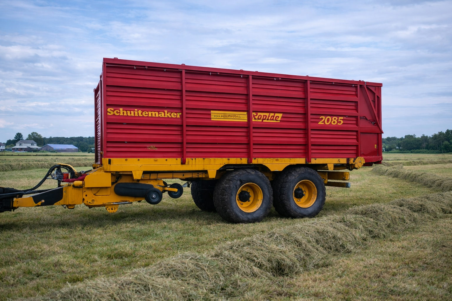 Przyczepa samozbierająca